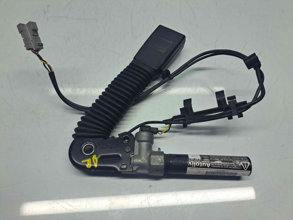 Capsa centura dreapta fata MINI Cooper (R56) [Fabr 2006-2014] 7211592