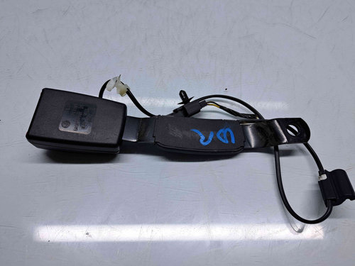 Capsa centura dreapta fata Seat Ibiza 5 (6J5) [Fabr 2008-2017] 6R0857756B