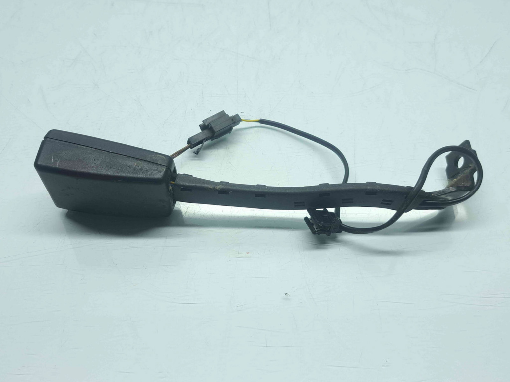 Capsa centura dreapta fata Seat Leon (1P1) [Fabr 2005-2011] Facelift 5P0857756H
