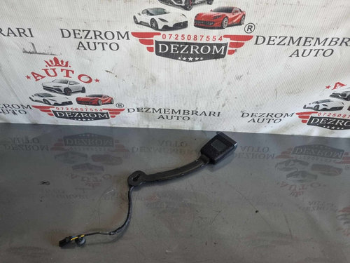 Capsa centura dreapta fata Skoda Octavia III cod piesa 5g4857756e