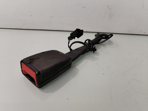 Capsa centura dreapta fata Volkswagen Caddy 4 2K6857756A