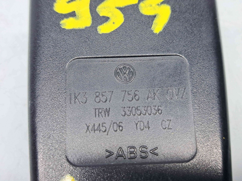 Capsa centura dreapta fata Volkswagen Eos (1F7, 1F8) [Fabr 2006-2015] 1K3857756AK