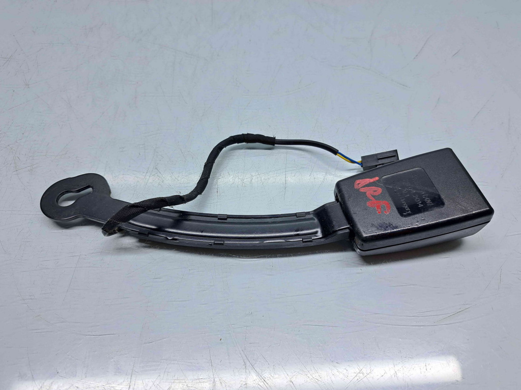 Capsa centura dreapta fata Volkswagen Golf 7 (5G) [Fabr 2014-prezent] 5G4857756C