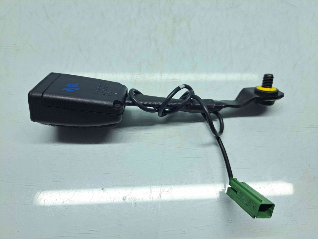 Capsa centura dreapta fata Volvo V40 II Facelift [Fabr 2013-2019] 31404247