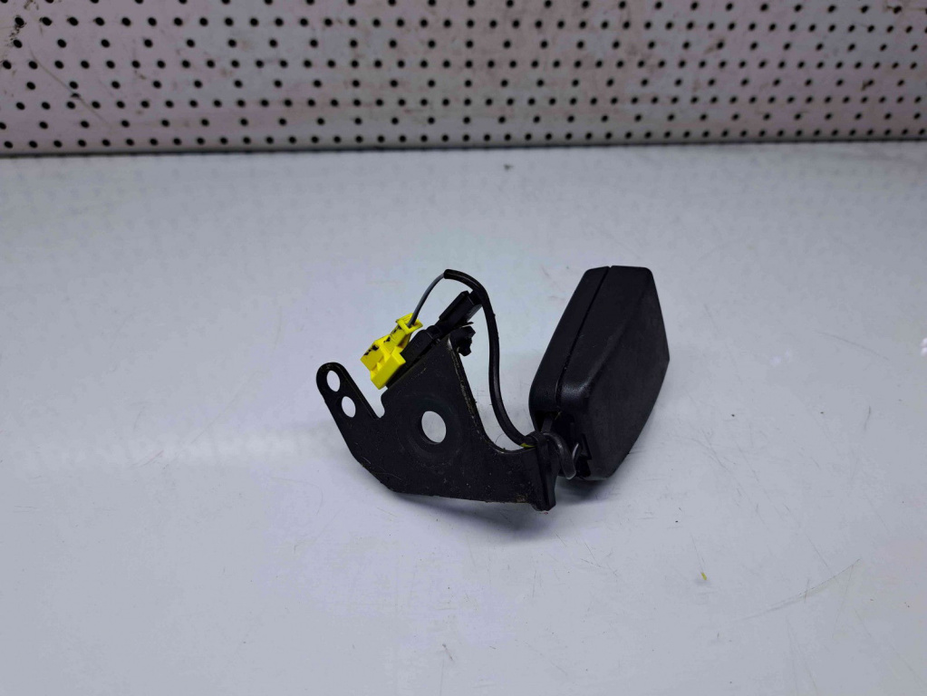 Capsa centura dreapta spate Mercedes Clasa C (W204) [Fabr 2007-2014] OEM