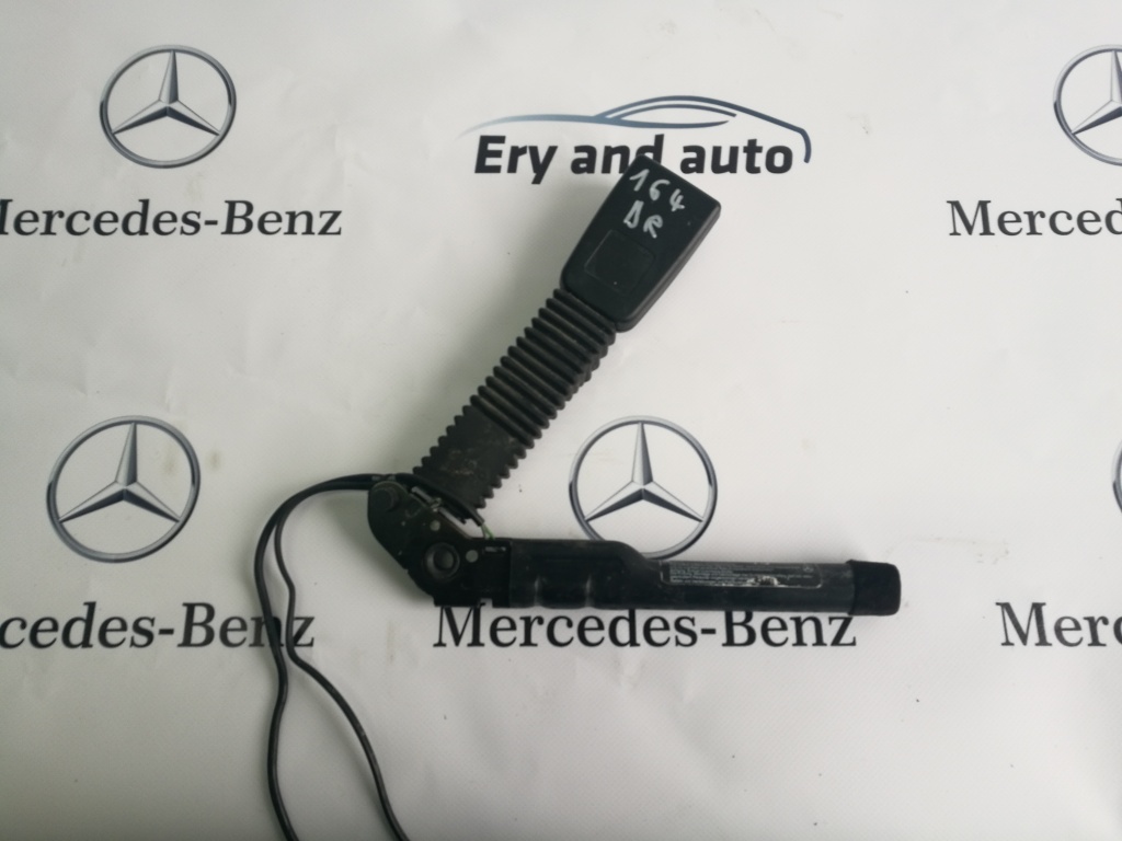 Capsa centura scaun dreapta fata Mercedes ML W164 A2518602669