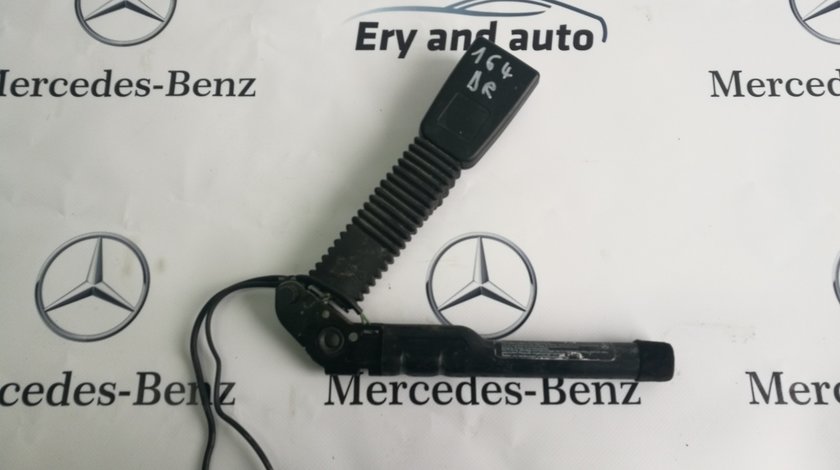 Capsa centura scaun dreapta fata Mercedes ML W164 A2518602669