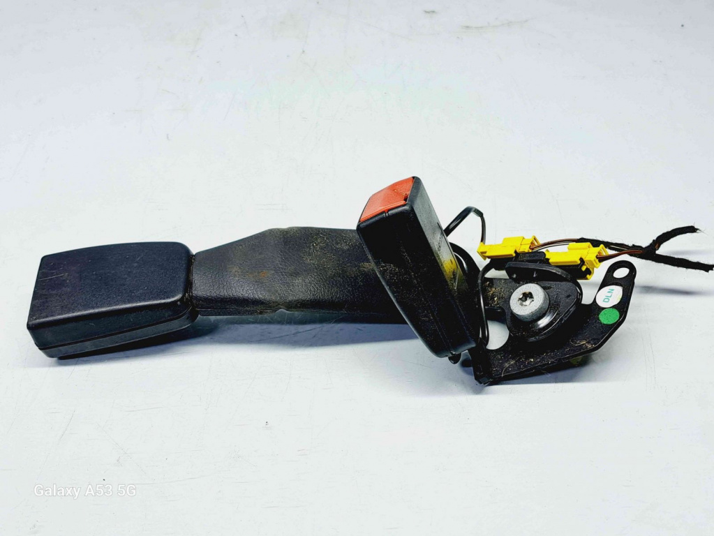 Capsa centura spate mijloc Mercedes Clasa C (W204) [Fabr 2007-2014] A2048602669