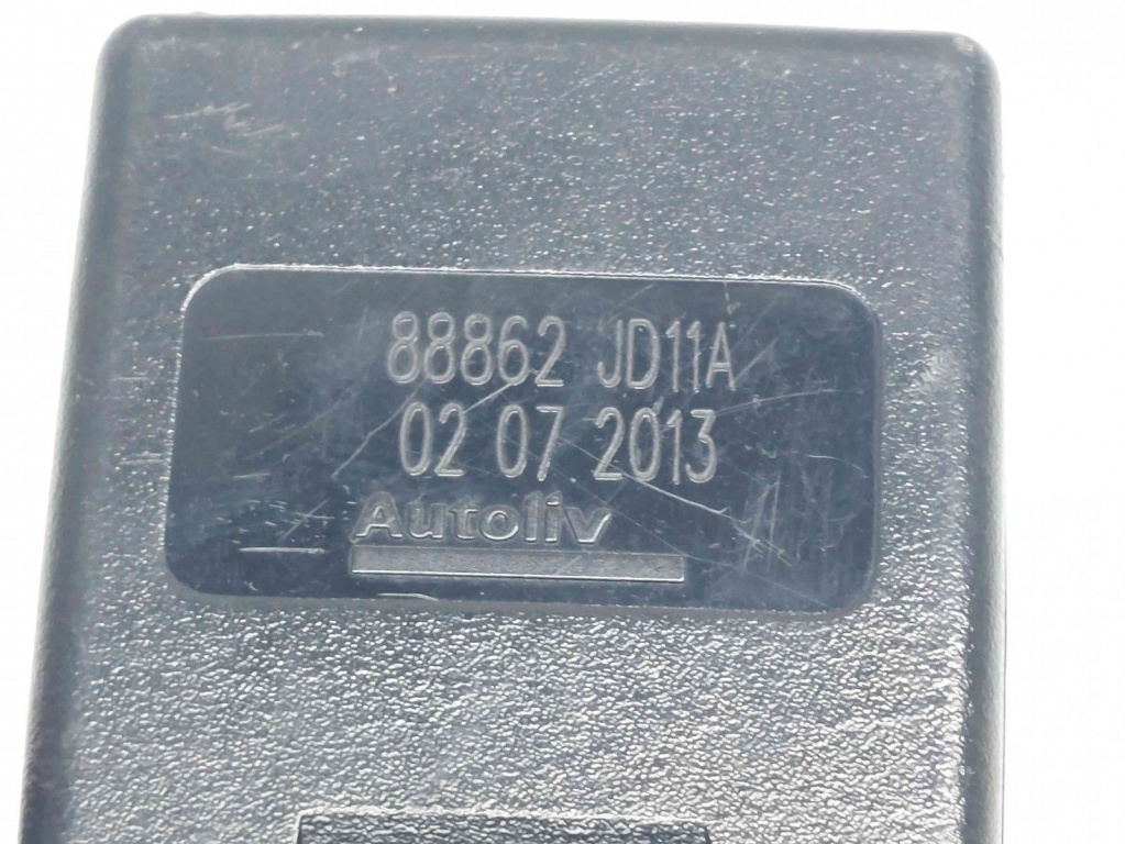 Capsa centura spate mijloc Nissan Qashqai Facelift (2) [Fabr 2009-2013] 88862JD11A