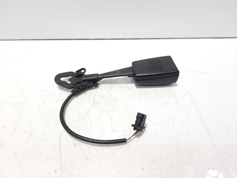 Capsa centura stanga fata, cod 8E0857755Q, Audi A6 (4F2, C6) (id:620471)
