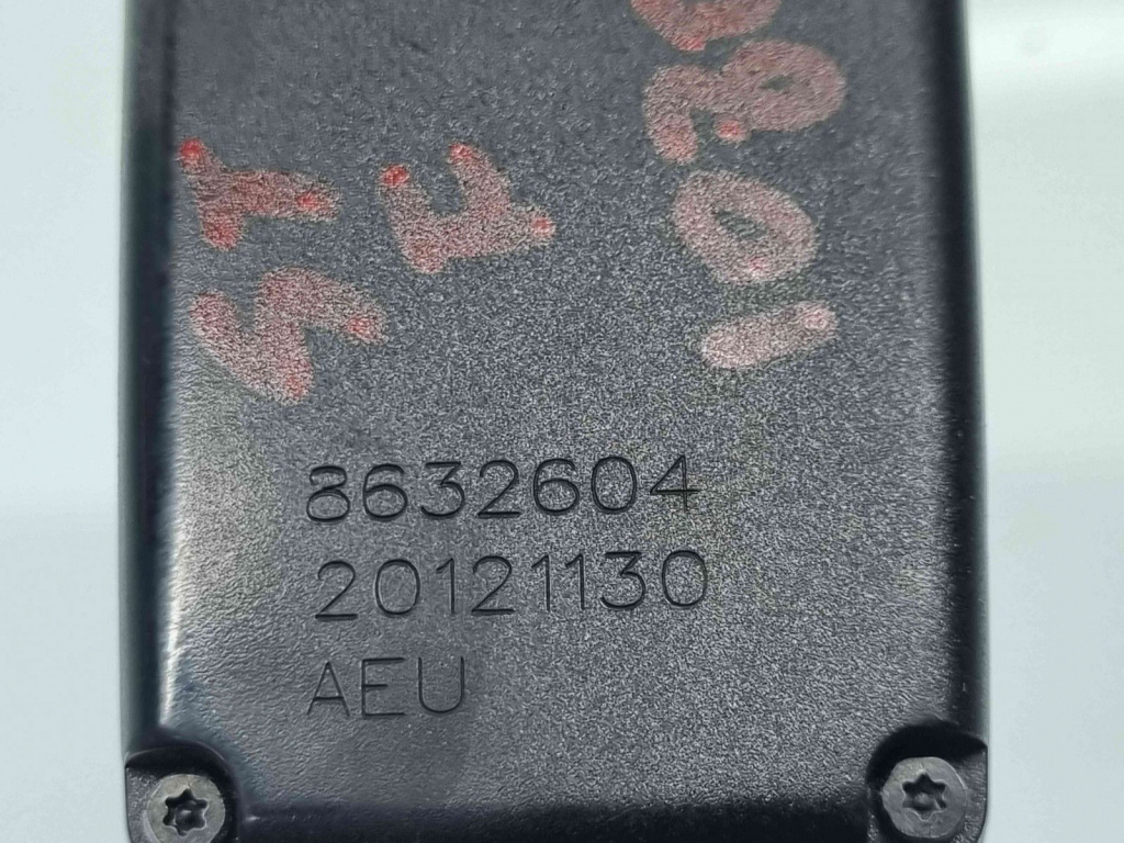 Capsa centura stanga fata Volvo V40 [Fabr 2013-2019] OEM