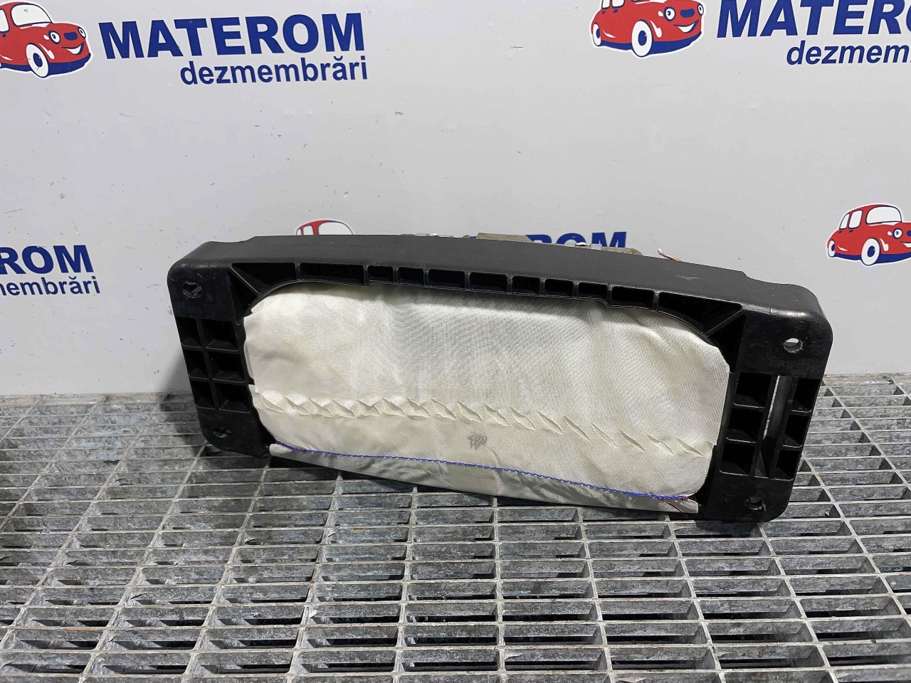 CAPSULA AER PASAGER MERCEDES A-CLASS - - (2012 2018)