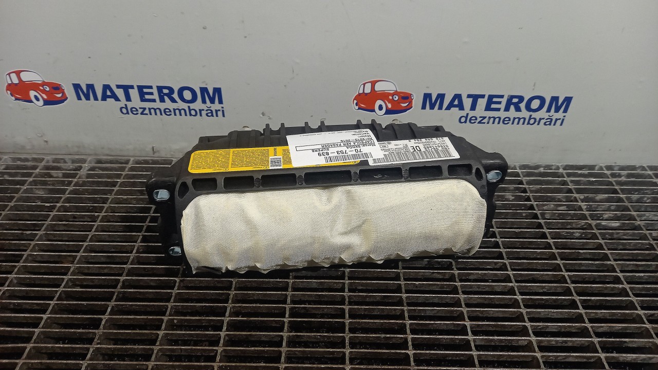 CAPSULA AER PASAGER SKODA SUPERB - - (2013 2015)