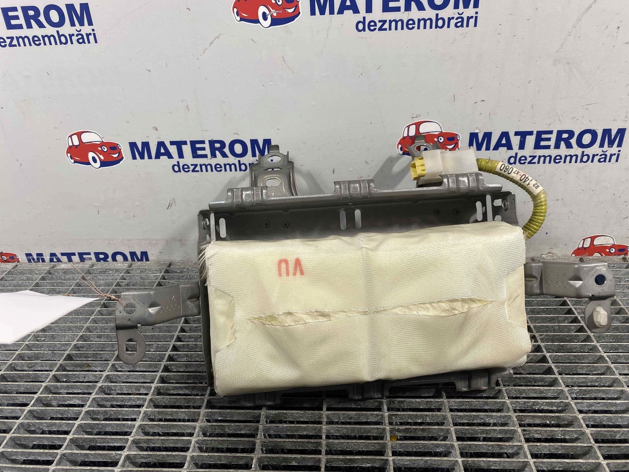 CAPSULA AER PASAGER TOYOTA PRIUS PRIUS - - (2009 2015)