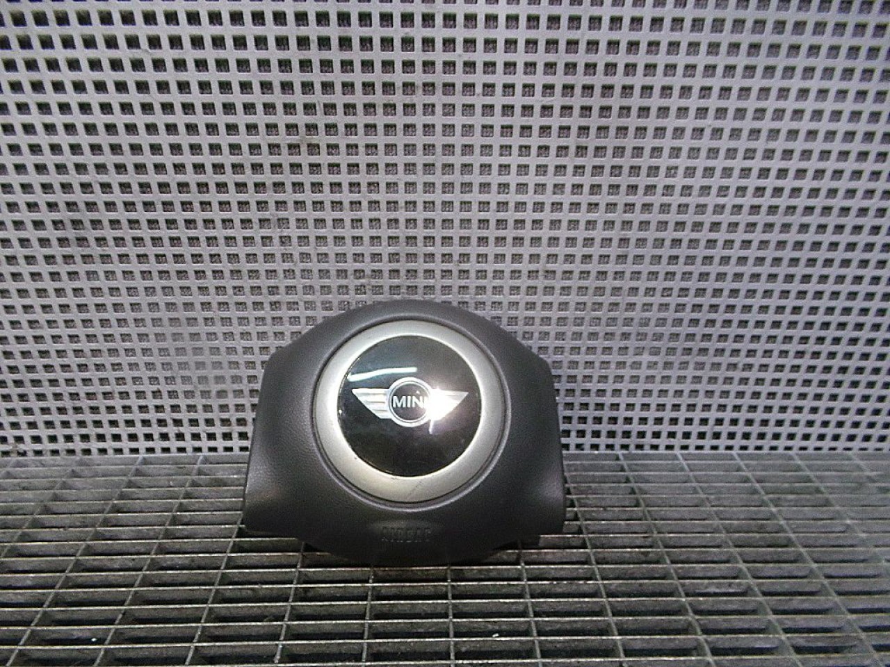 CAPSULA AER VOLAN MINI ONE ONE - - (2001 2006)