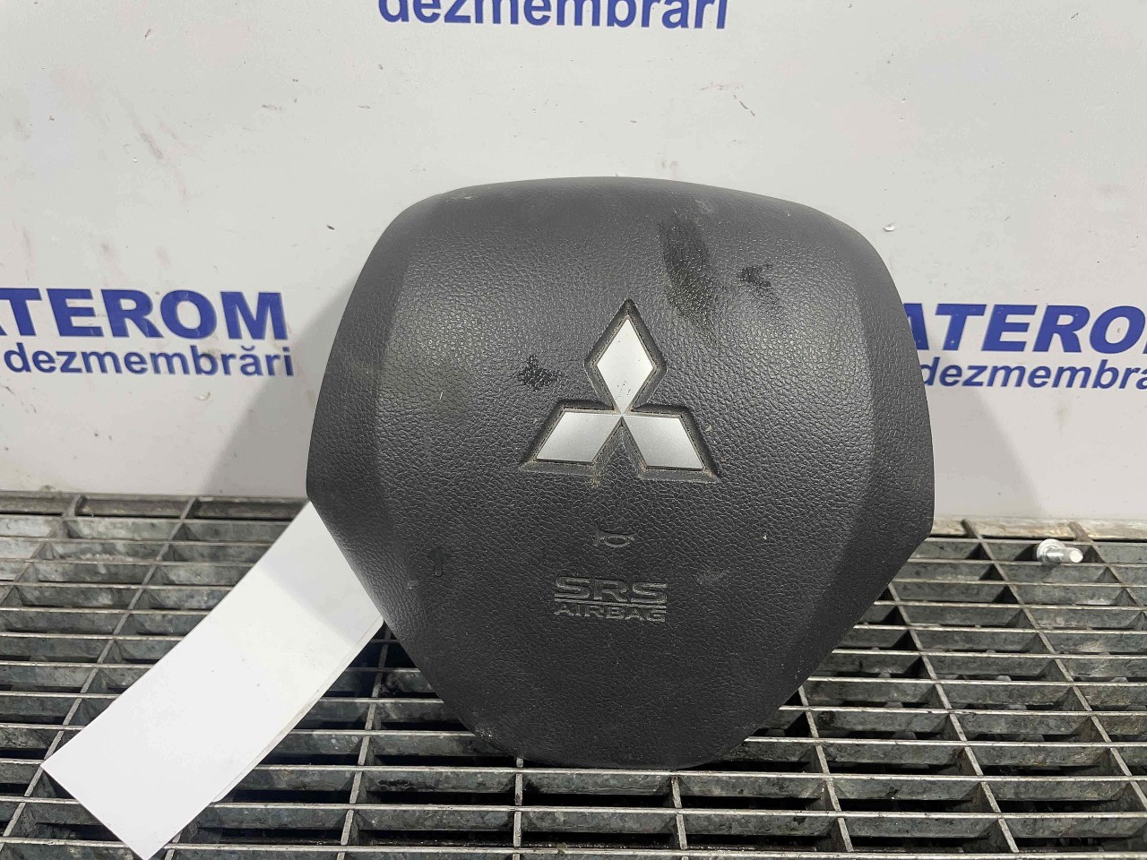 CAPSULA AER VOLAN MITSUBISHI OUTLANDER - - (2012 2016)
