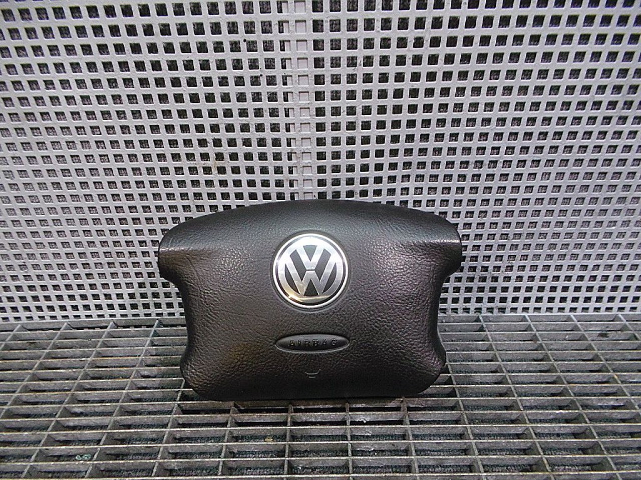 CAPSULA AER VOLAN VW GOLF IV - - (1998 2004)