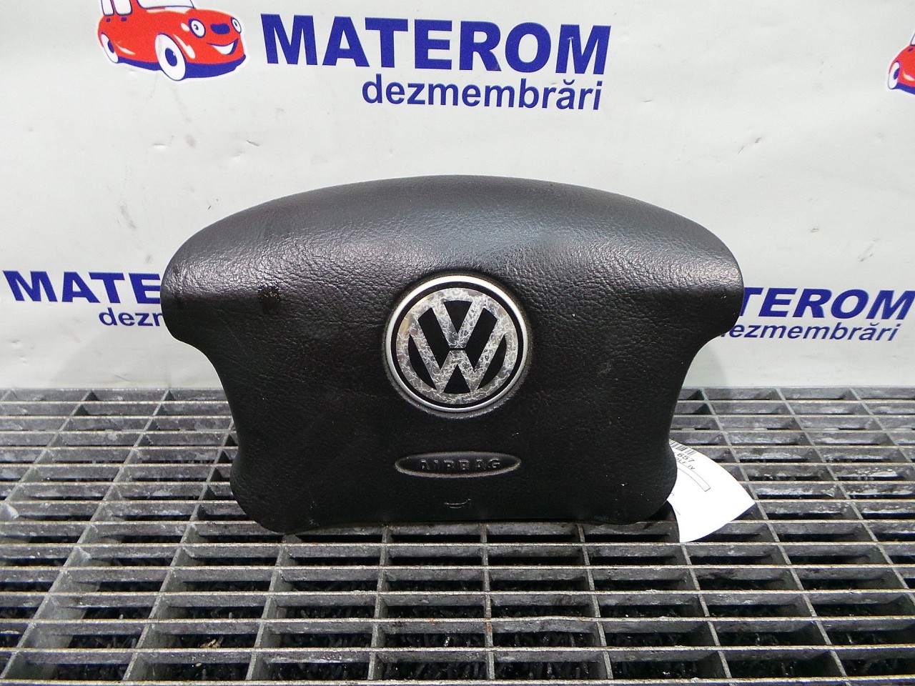 CAPSULA AER VOLAN VW GOLF IV - - (1998 2004)