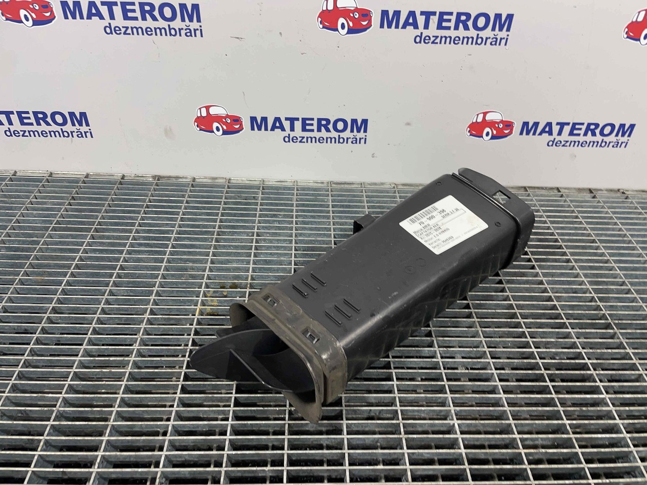 CAPTATOR AER BMW SERIA 3 F 30 SERIA 3 F 30 2.0 HYBRID - (2015 2018)