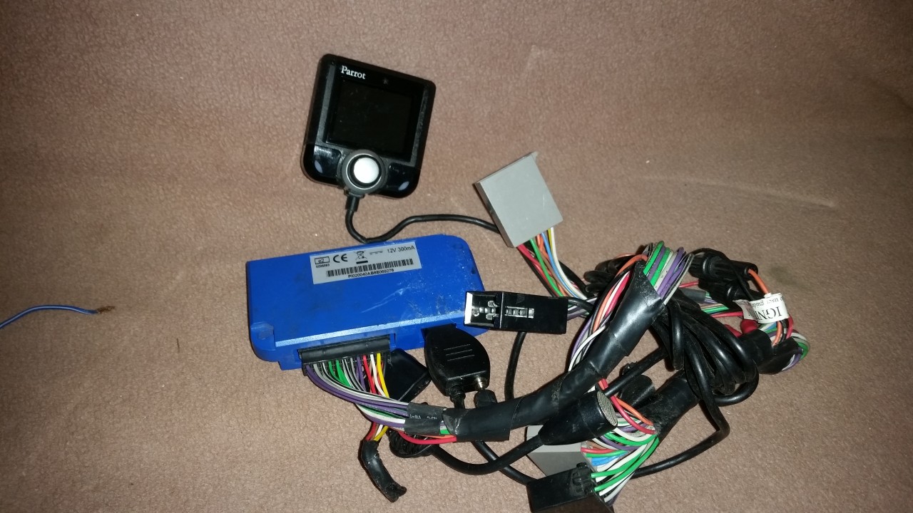 Car kit bluetooth parrot color 3200ls 70025173
