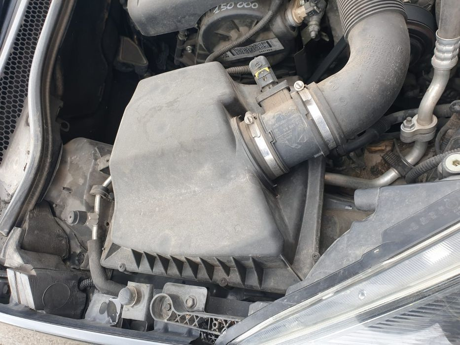 Carcasă filtru aer Opel Astra J 1.7 cdti A17DTS A17DTC A17DTE VLD640