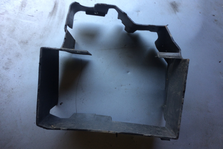 Carcasa acumulator Fiat Stilo [2001 - 2010] Hatchback 5-usi 1.9 JTD MT (116 hp)