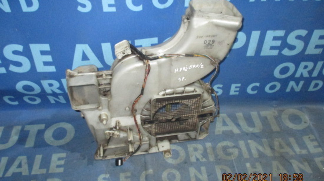 Carcasa aeroterma Mitsubishi Pajero 2001; 1163008163 (spate)