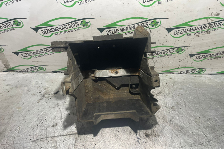 Carcasa baterie Ford Fiesta 5 [2001 - 2007] Hatchback 5-usi 1.3 MT (70 hp)