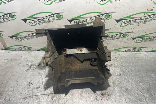 Carcasa baterie Ford Fiesta 5 [2001 - 2007] Hatchback 5-usi 1.3 MT (70 hp)