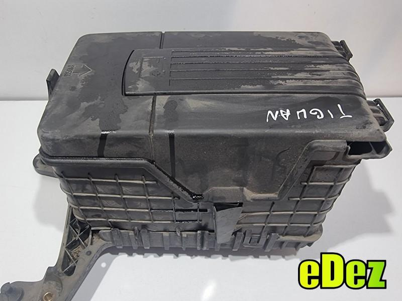 Carcasa baterie Volkswagen Passat B7 (2010-2014) 3C0915336