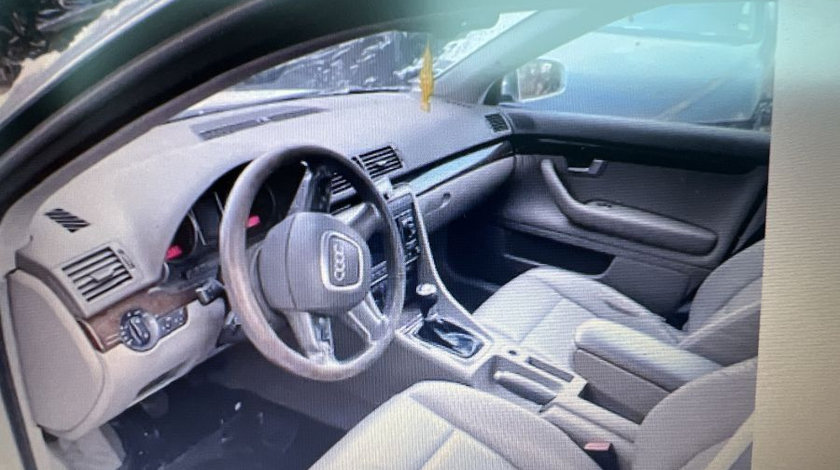 Carcasa Bord plansa Bord Gri cu Airbag Sofer ?i Pasager Audi A4 8EC 2004-2008