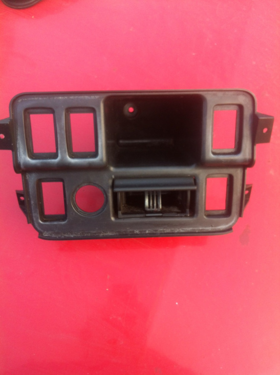 Carcasa butoane centru bord Scrumiera fata Land Rover Freelander [1998 - 2006] Crossover 5-usi 2.0 DI MT (98 hp) (LN)