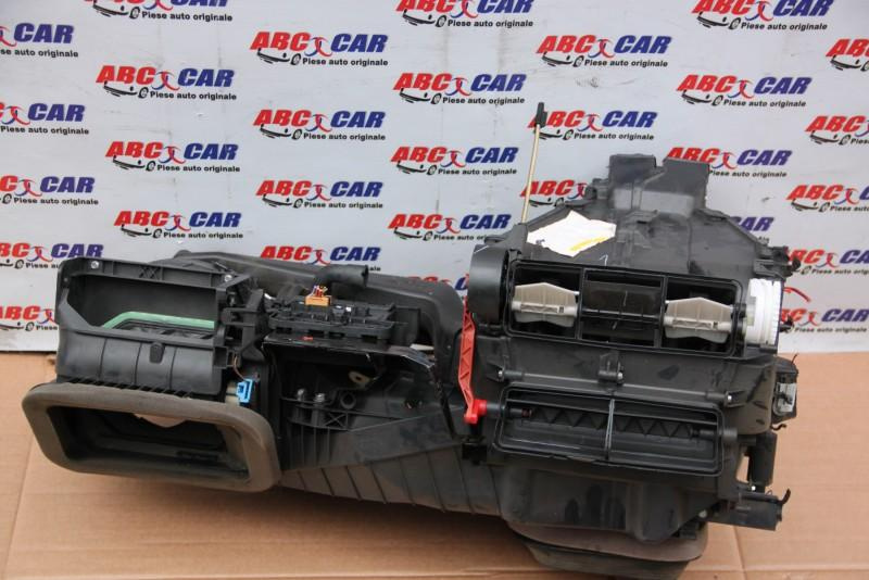 Carcasa climatizare Volkswagen Golf 5 2004-2009 1K1820308R
