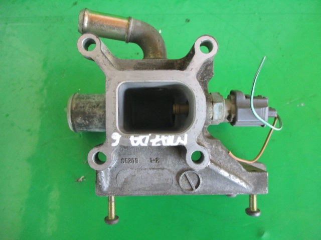 CARCASA / CORP TERMOSTAT COD S5209 MAZDA 6 / 1.8 BENZINA FAB. 2002 – 2008 ⭐⭐⭐⭐⭐