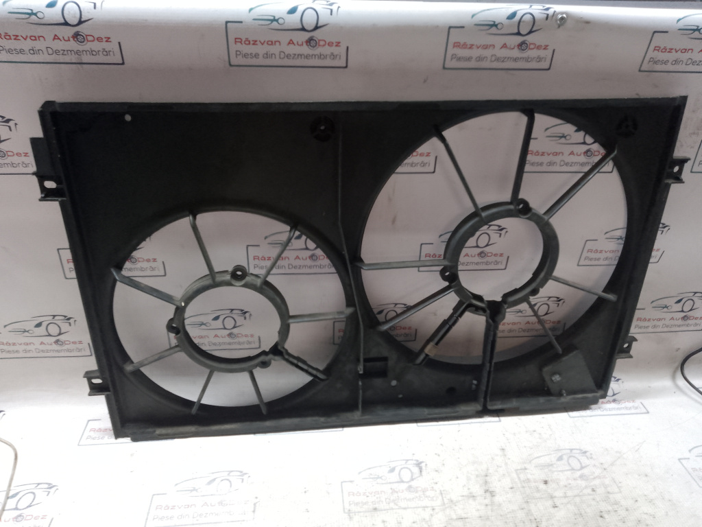 Carcasa electroventilator Volkswagen Passat B6 2006, 1K0121207T