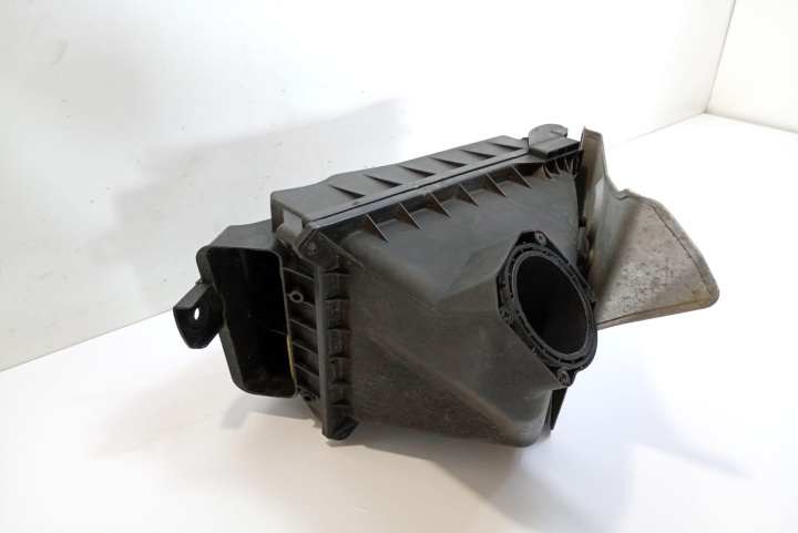 Carcasa filtru aer 06B133837AG Audi A4 B6 [2000 - 2005]