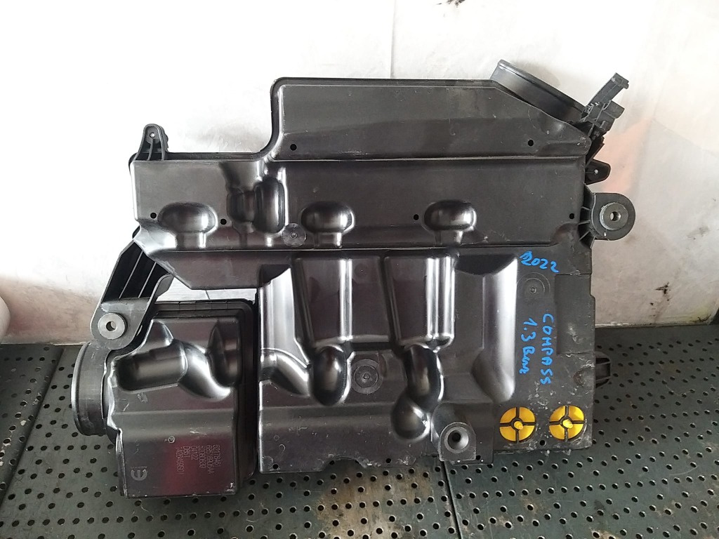 Carcasa filtru aer 1.3 b jeep compass 2 52178461 68516905aa 52080839 1426459s01