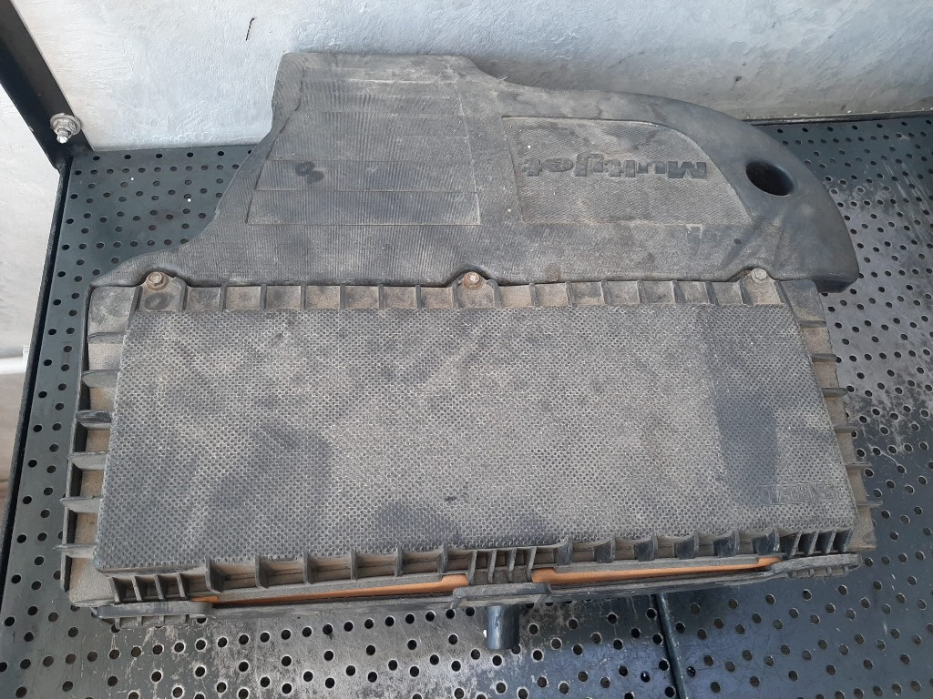 Carcasa filtru aer 1.3d multijet 223a9000 fiat doblo 55180540