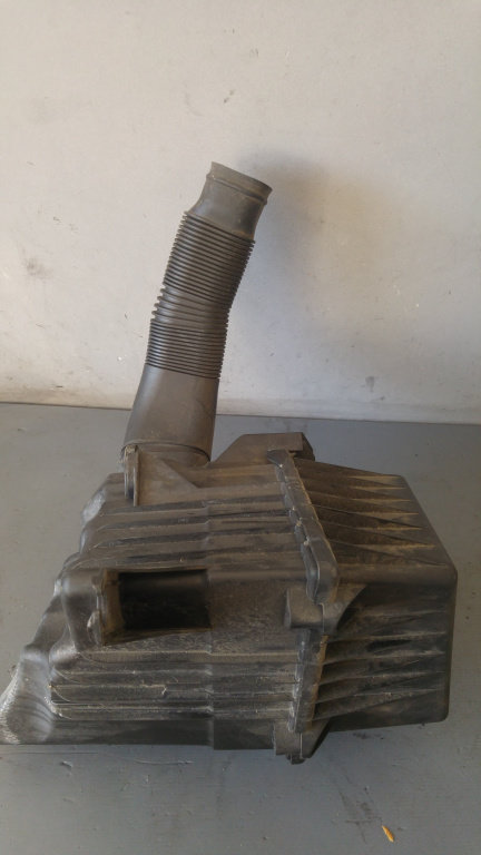 Carcasa filtru aer 1.4 tdi bnm seat cordoba 6l skoda fabia vw polo 9n 6q0129601ar