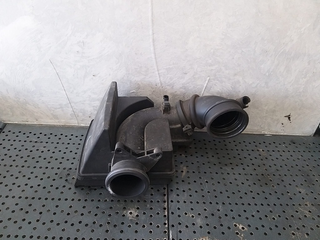 Carcasa filtru aer 1.6 b mercedes a class w168 a1661410190 96617003 4608127989