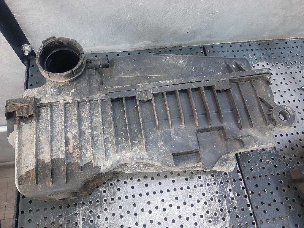 Carcasa filtru aer 1.6b peugeot 307 9650644480 9654687880