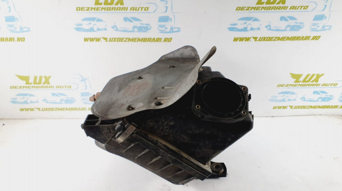 Carcasa filtru aer 1.8 benzina 058133837e Volkswagen VW Passat B5 [1996 - 2000]