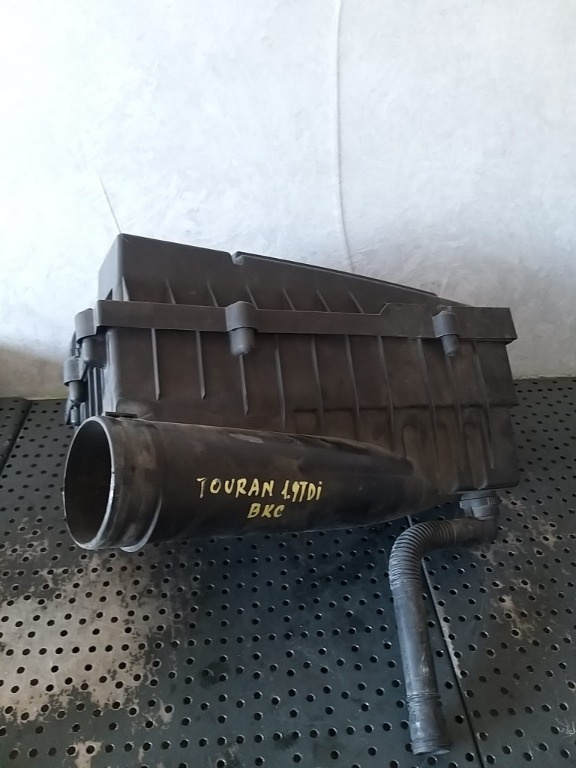 Carcasa filtru aer 1.9 tdi vw touran 1t 3c0129607 3c0129601 1k0183b