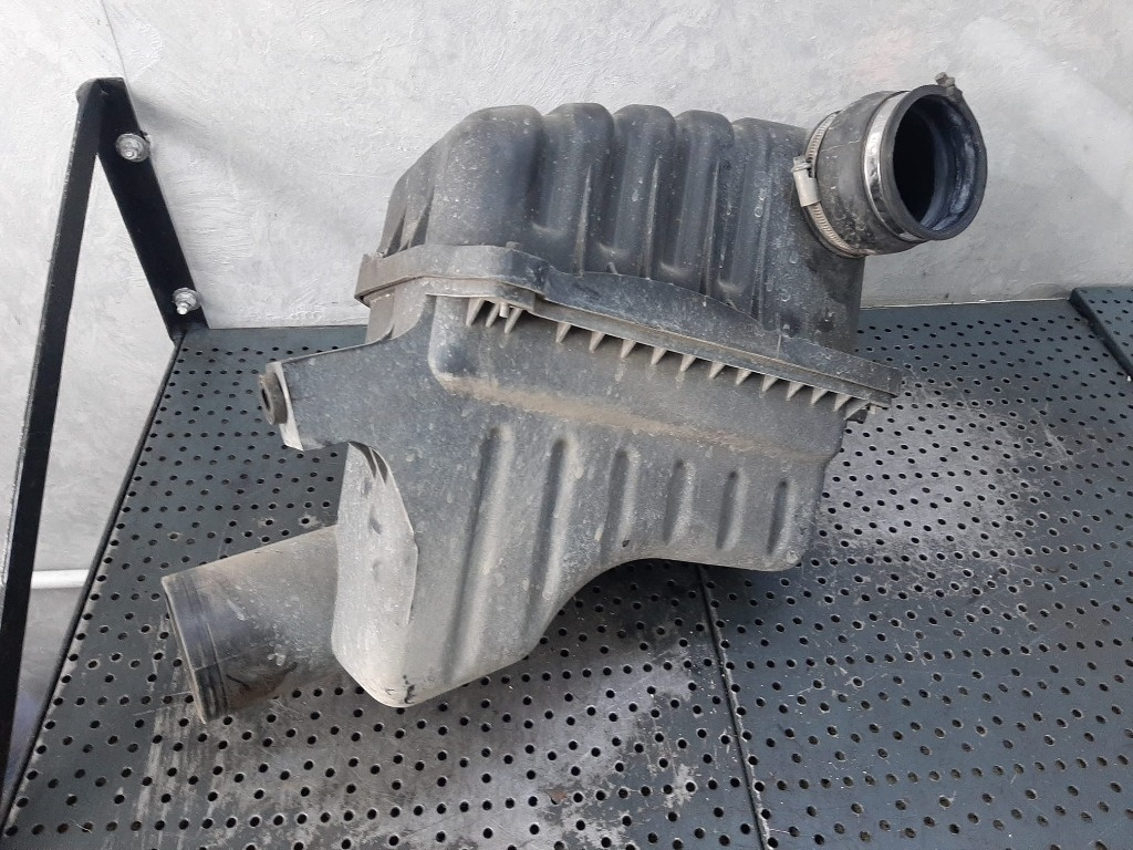 Carcasa filtru aer 2.0 d chevrolet captiva c100 c140 opel antara a l07 96628880