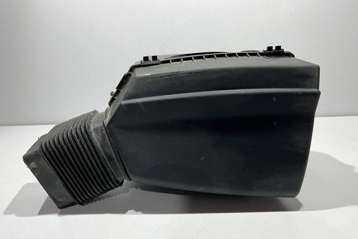 Carcasa filtru aer 2.0 TDI 4F0133835H Audi A6 4F/C6 [2004 - 2008]
