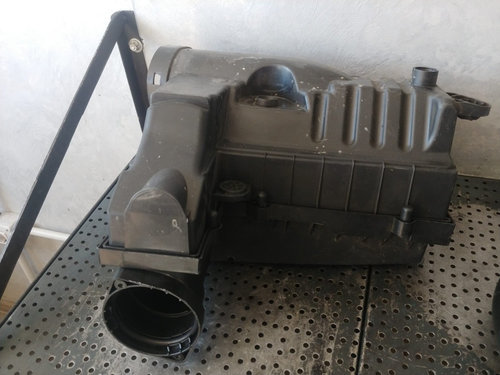 Carcasa filtru aer 2.0 tfsi skoda octavia 2 audi a3 passat cc 1k0129607ag 1k0129601cg