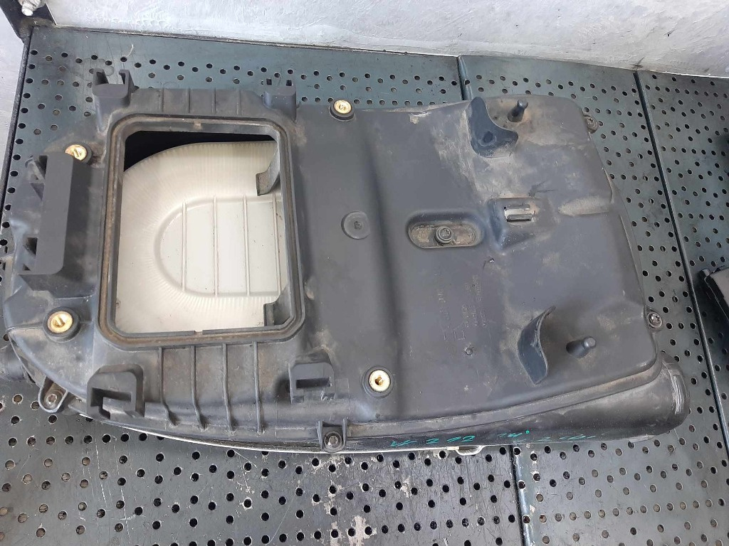 Carcasa filtru aer 2.2 cdi 651924 mercedes c-class w204 e-class w212 a6510901701