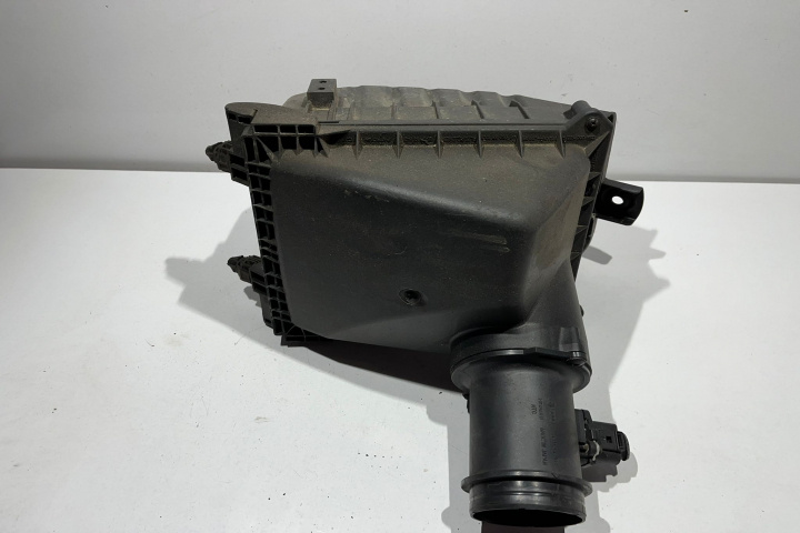Carcasa filtru aer 3.0 TDI 059133835K Audi A4 B7 [2004 - 2008]