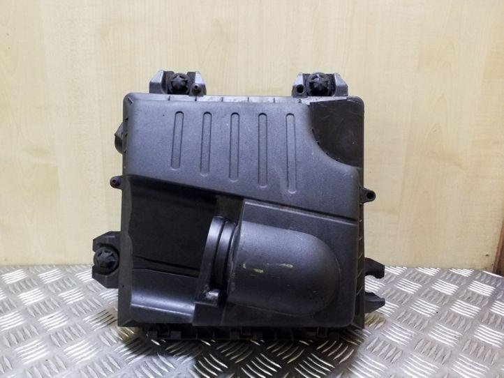 Carcasa filtru aer 8200467321 Renault Trafic II 2.0 DCI an fab. 2006 - 2014