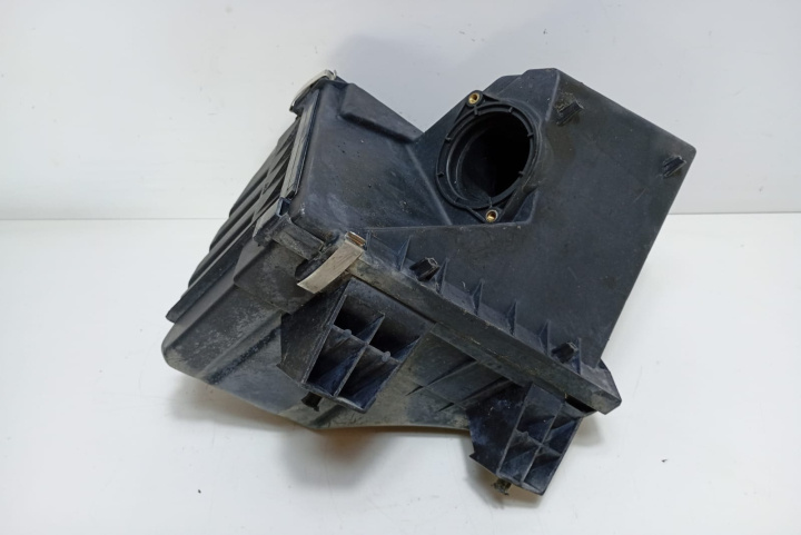 Carcasa filtru aer 8D0129607 Volkswagen VW Passat B5 [1996 - 2000]